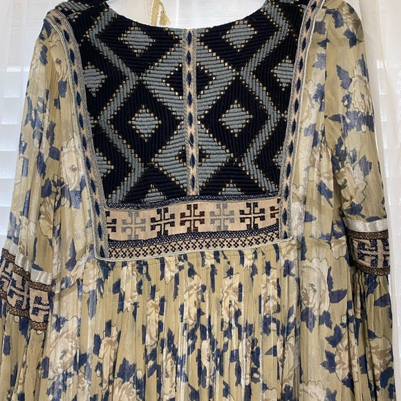 RARE Bold Blooms Free People dress - Picture 6 of 9